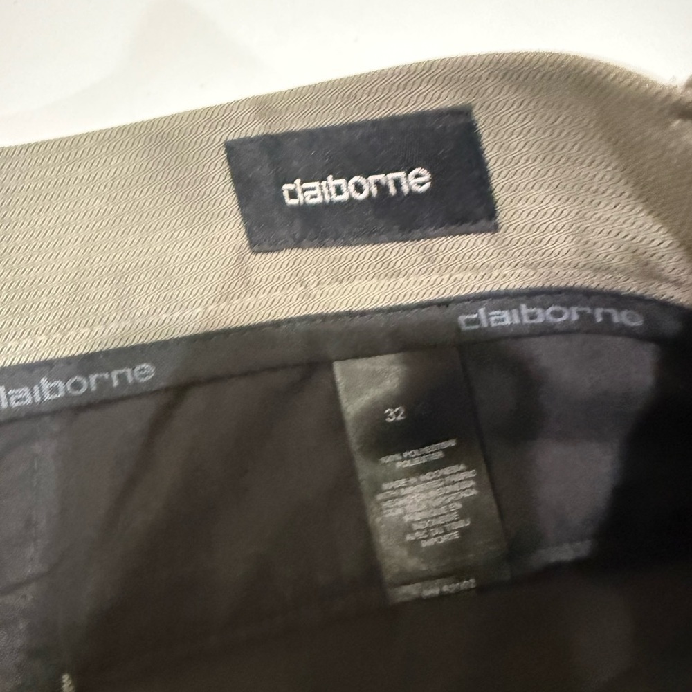 Men's 32 ClIborne shorts - Picture 3 of 3